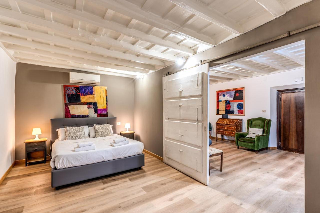 Lovely Spacious Near The Colosseum Apartment Rom