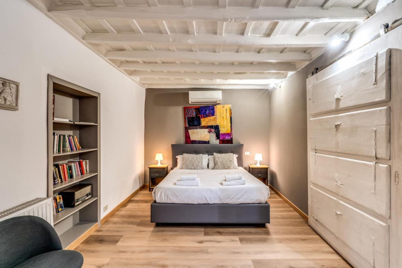 Lovely Spacious Near The Colosseum Rom