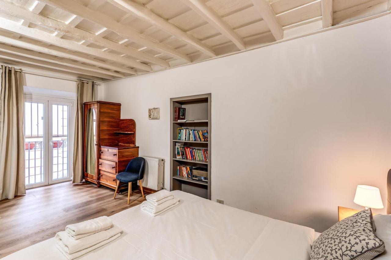 Lovely Spacious Near The Colosseum * Rom