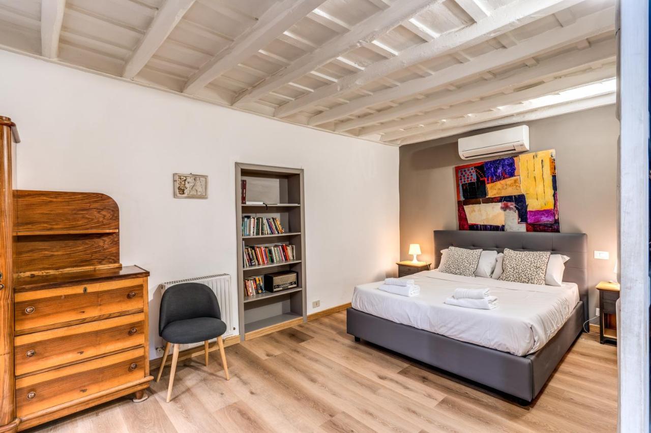 Apartment Lovely Spacious Near The Colosseum Rom